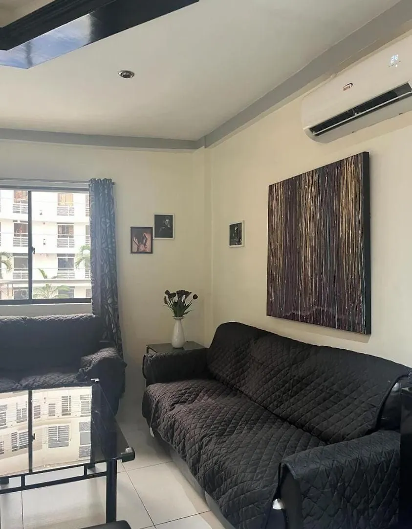 Sheryll Escapes - Kandi Large 1Br With King Bed Netflix And Housekeeping Angeles